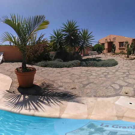 Casa Rural Granja De Bastian * El Río