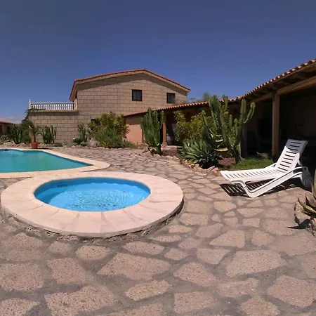 Casa Rural Granja De Bastian El Rio (Tenerife)