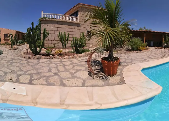 Casa Rural Granja De Bastian *